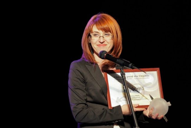 Mariana Rață a fost premiantă la Gala Presei din 2013 FOTO profil Facebook