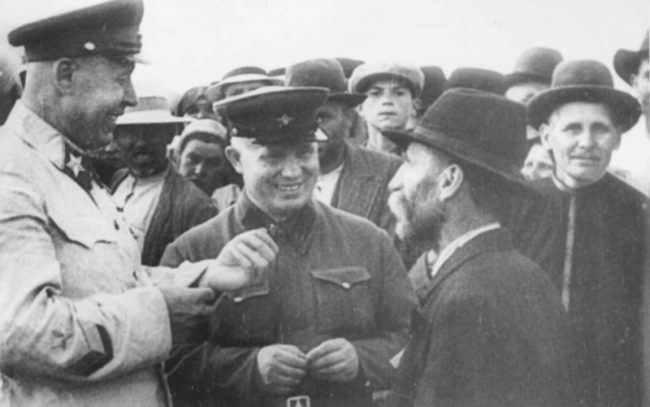 Nikita Hrușciov în Basarabia în anul 1940