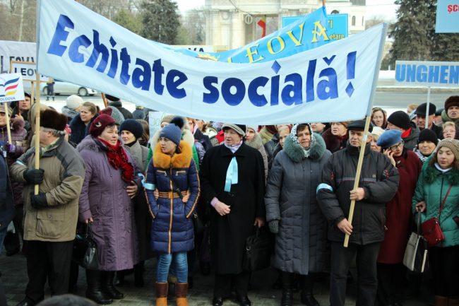 FSEȘ a anunțat stoparea protestelor. FOTO sindicate.md